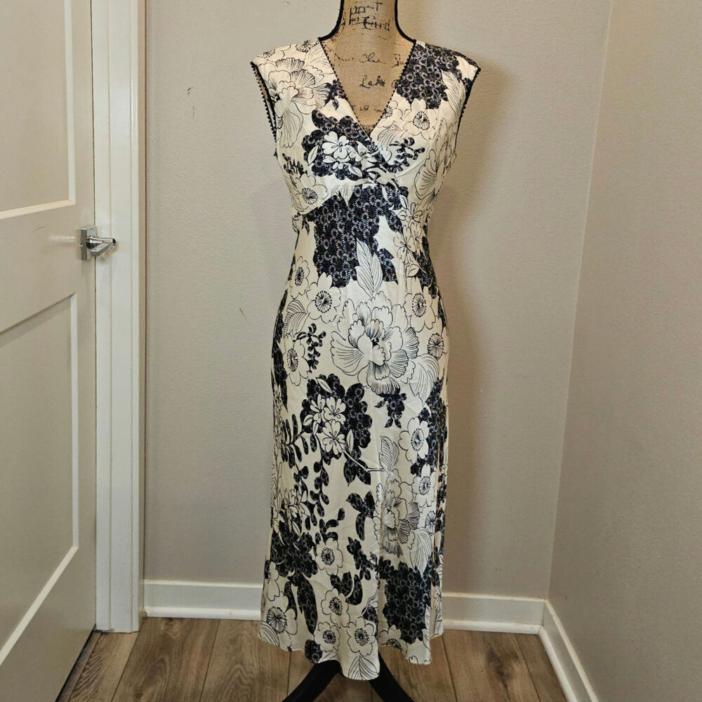 NWOT Nine West Women's Midi V-Neck Floral Dress Size 6